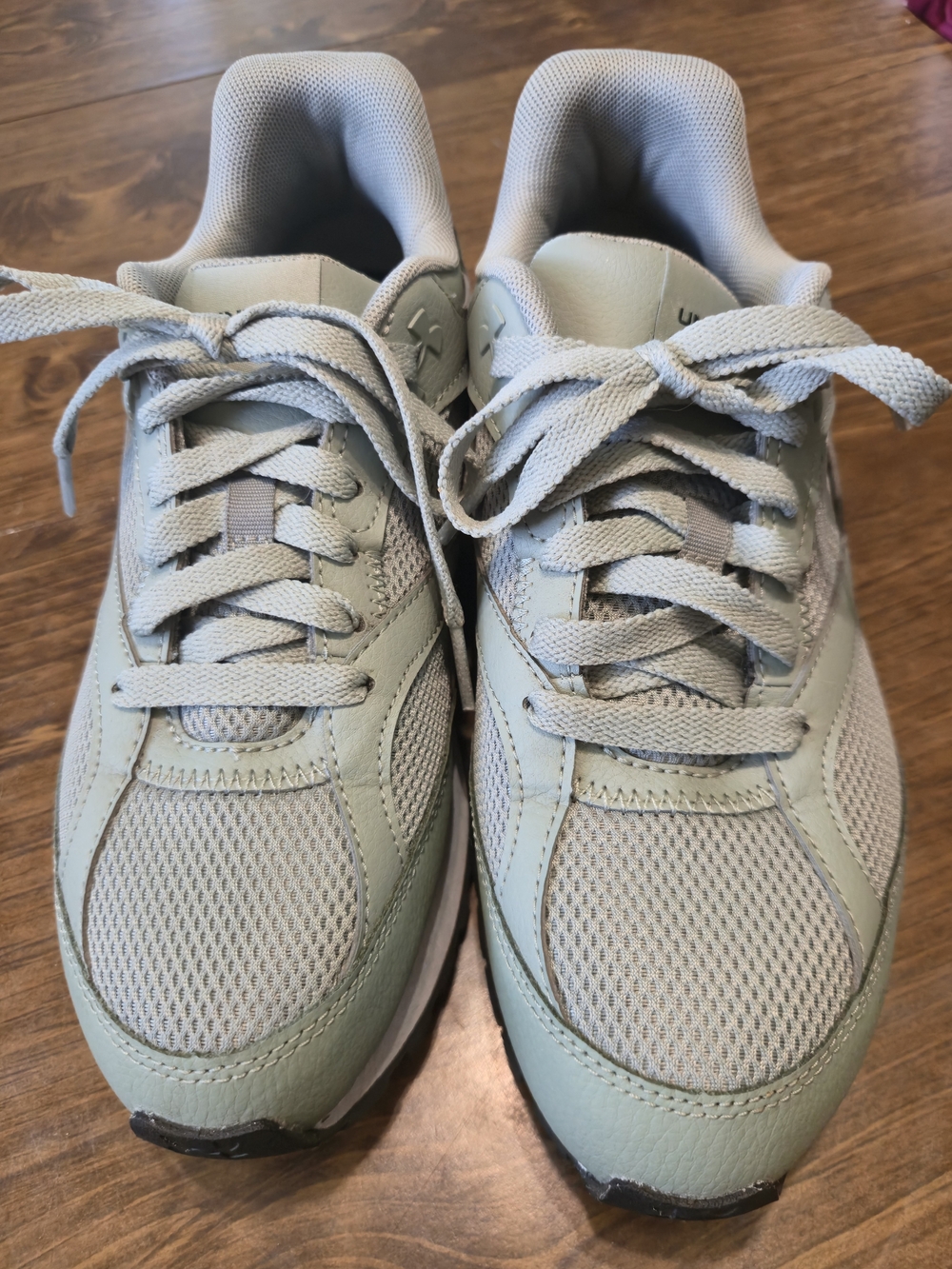 Women's Athletic Sneakers in Light Mint Green - Unbranded